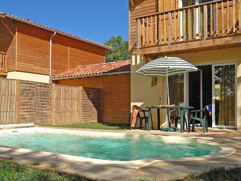 Madame Vacances - Residence Du Golf D'Armagnac Eauze Dış mekan fotoğraf