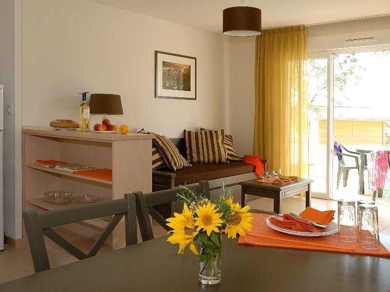 Madame Vacances - Residence Du Golf D'Armagnac Eauze Dış mekan fotoğraf